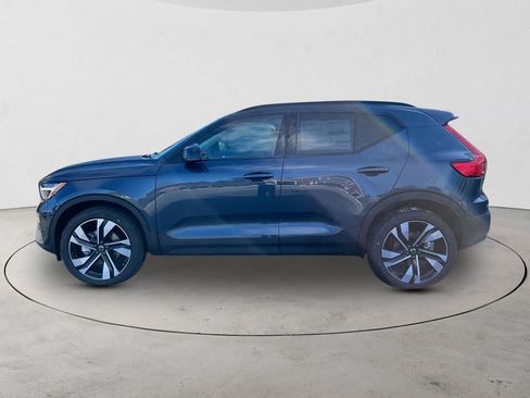 New 2026 Volvo XC40 B5 Plus w/ Protection Package Premier AWD/4WD image 2