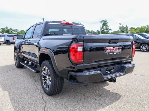 New 2026 GMC Canyon Denali w/ LPO, Black Badging Package AWD/4WD image 31