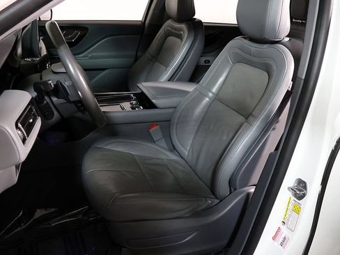 Used 2020 Lincoln Aviator Reserve w/ Equipment Group 201A AWD/4WD image 4