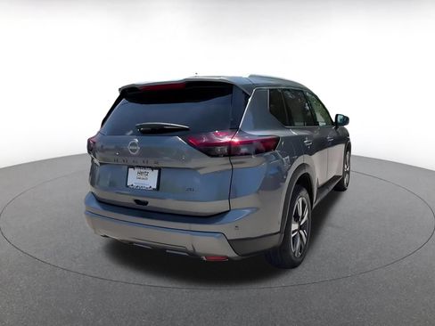 Used 2026 Nissan Rogue SL FWD image 15