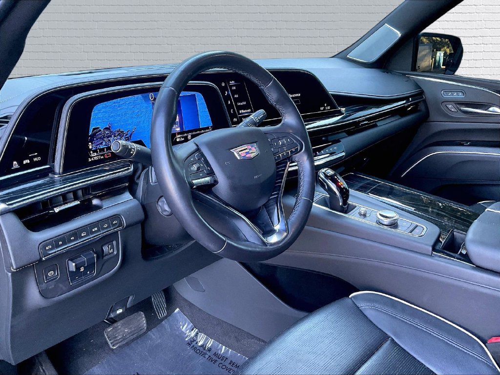 Used 2022 Cadillac Escalade ESV Sport w/ Touring Package AWD/4WD image 15