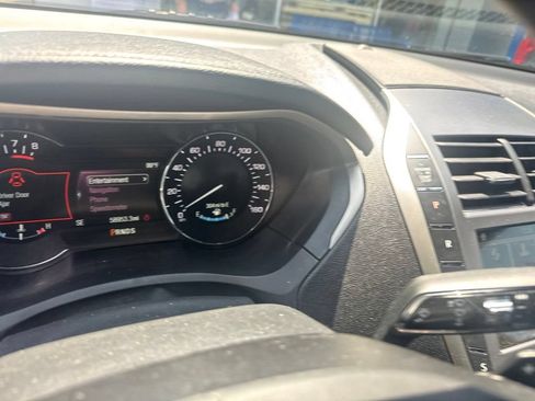 Used 2018 Lincoln MKZ Select w/ Select Plus Package FWD image 8