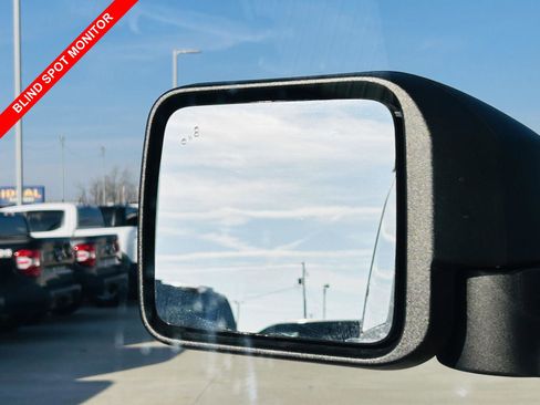 Used 2021 Ford Bronco Badlands image 10