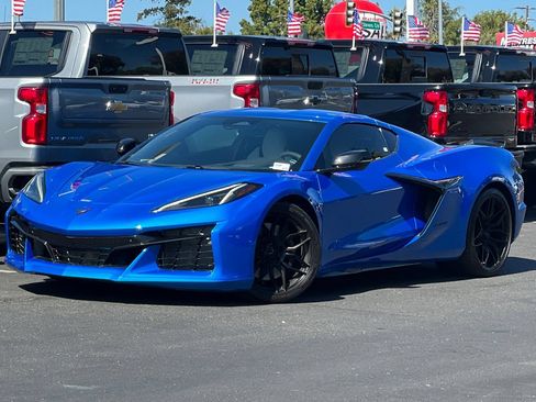 Used 2024 Chevrolet Corvette Z06 RWD image 9
