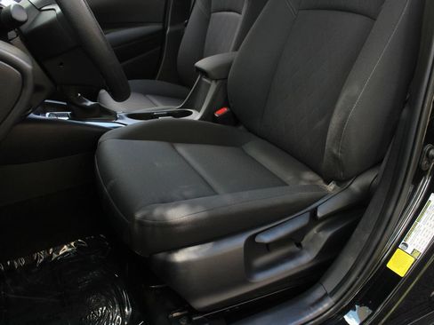 Used 2024 Toyota Corolla LE FWD image 17
