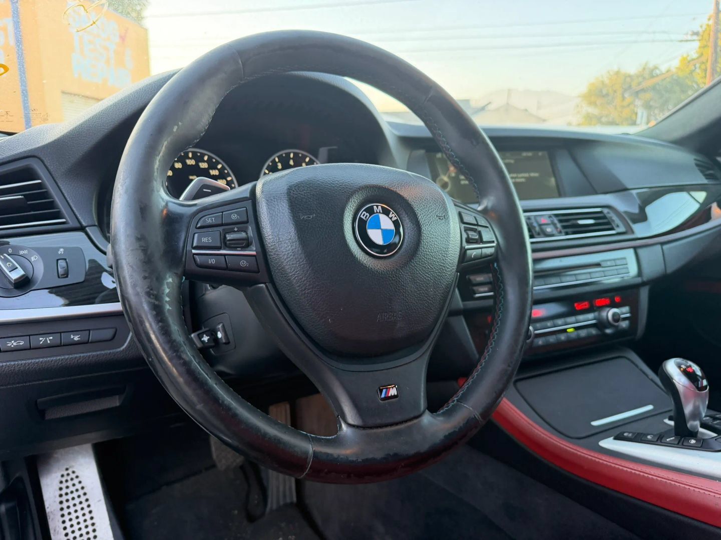 Used 2013 BMW M5 RWD image 11