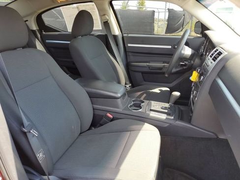 Used 2009 Dodge Charger SXT RWD image 24