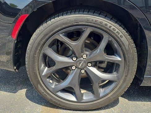 Used 2023 Chrysler 300 Touring w/ Sport Appearance Package image 5
