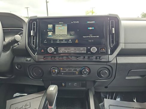 Used 2026 Nissan Frontier SV w/ Tow Package RWD image 25