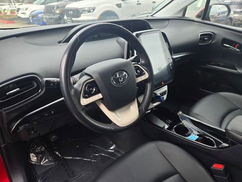 Used 2019 Toyota Prius Prime Advanced image 13
