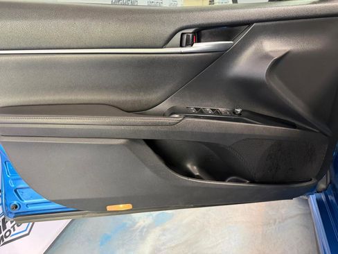 Used 2020 Toyota Camry XSE w/ Navigation Package FWD image 11