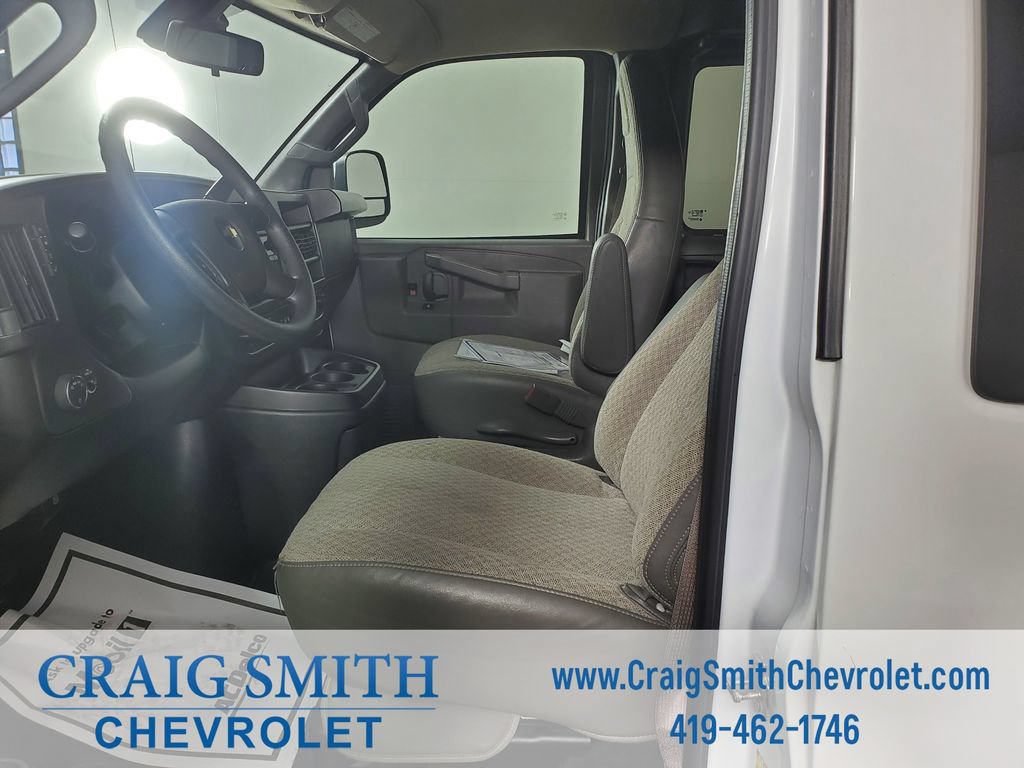 Used 2024 Chevrolet Express 3500 LT w/ LT Preferred Equipment Group RWD image 12
