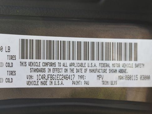 Used 2014 Jeep Grand Cherokee Limited w/ Trailer Tow Group IV image 34