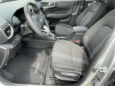 New 2026 Hyundai Venue SEL image 32
