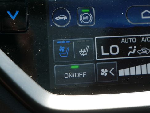 Used 2025 Subaru Ascent Bronze Edition w/ Popular Package #2 AWD/4WD image 28