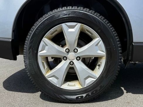 Used 2016 Subaru Forester 2.5i Premium AWD/4WD image 8