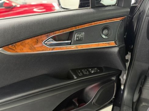 Used 2019 Lincoln Nautilus Reserve AWD/4WD image 28