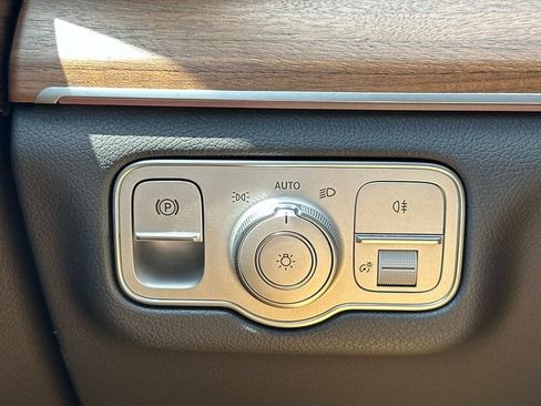 Certified 2025 Mercedes-Benz GLE 350 4MATIC image 26