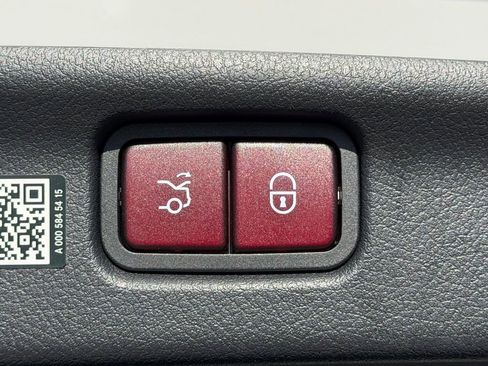 Certified 2023 Mercedes-Benz C 300 Sedan image 14