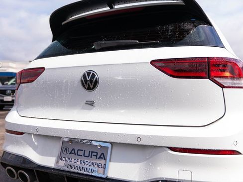 Used 2022 Volkswagen Golf R image 18