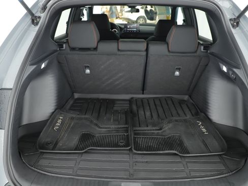 Used 2025 Honda HR-V Sport image 4