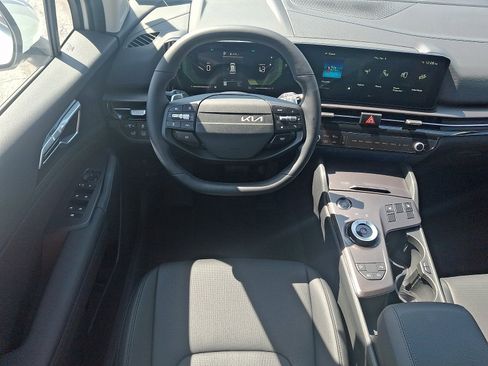 New 2026 Kia Sportage EX image 7