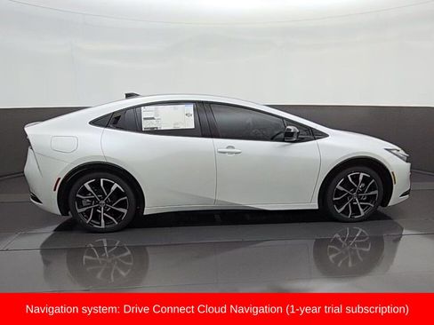New 2026 Toyota Prius Plug-In Hybrid FWD image 8