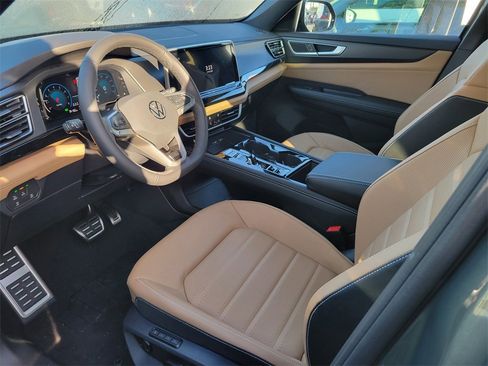 New 2026 Volkswagen Atlas Cross Sport SEL R-Line image 7