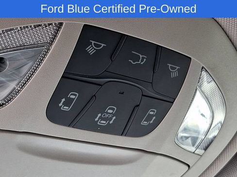 Used 2023 Chrysler Pacifica Touring-L FWD image 27