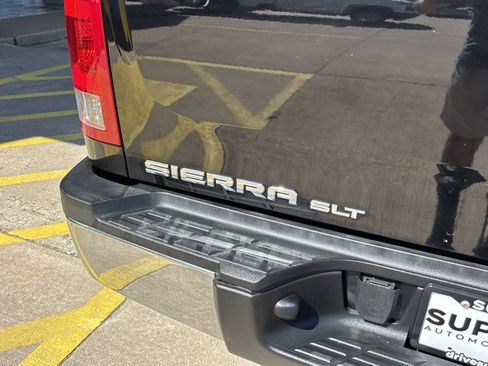 Used 2012 GMC Sierra 2500 SLT w/ Suspension Package, Off-Road AWD/4WD image 5
