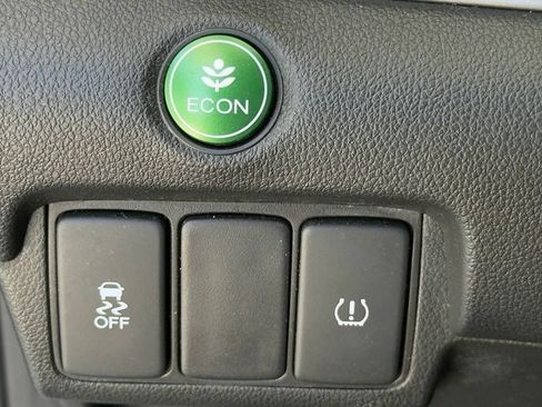 Used 2015 Honda CR-V LX image 29