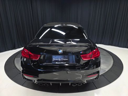 Used 2018 BMW M4 Coupe RWD image 12