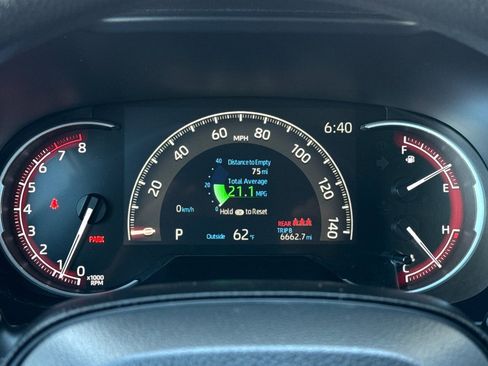 Used 2025 Toyota RAV4 LE AWD/4WD image 24