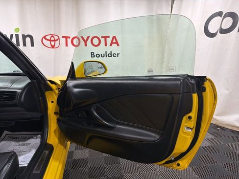 Used 2001 Honda S2000 image 8
