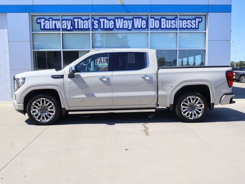 Certified 2026 GMC Sierra 1500 Denali Ultimate AWD/4WD image 7