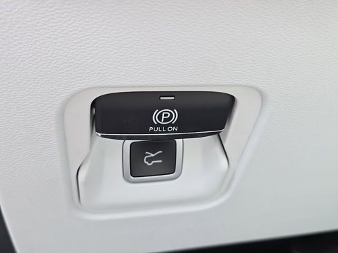 New 2026 Jeep Cherokee Laredo image 19