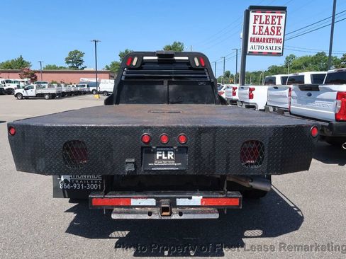 Used 2015 Ford F550 4x4 Crew Cab Super Duty image 4