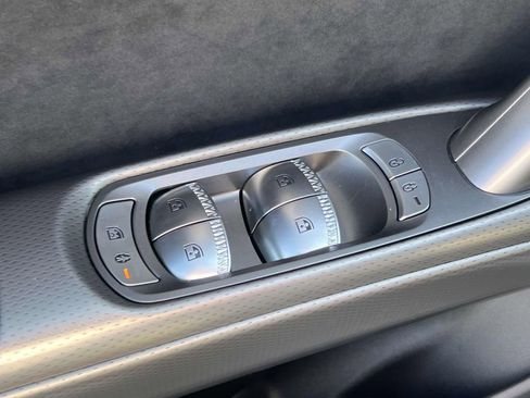 New 2024 Genesis GV60 Performance image 14