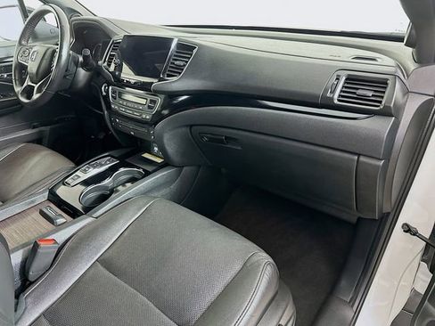 Certified 2022 Honda Pilot Black Edition image 37