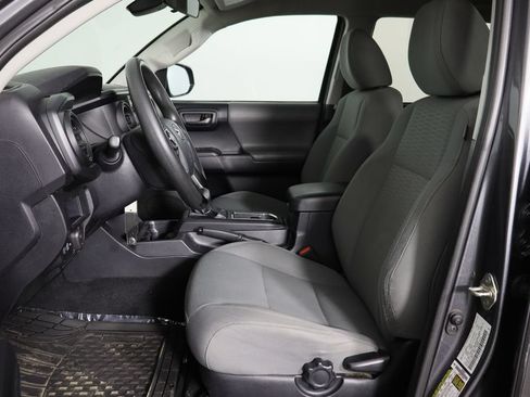 Used 2019 Toyota Tacoma SR RWD image 16