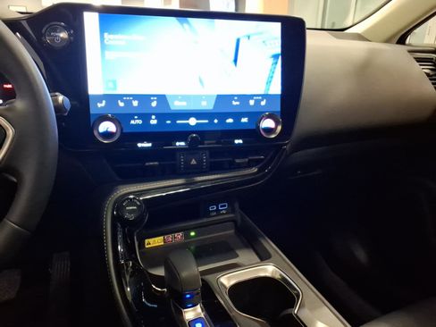 Certified 2024 Lexus NX 350h AWD image 17