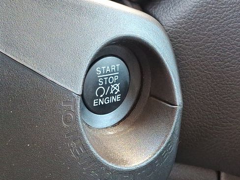 Used 2022 Jeep Renegade Latitude image 24