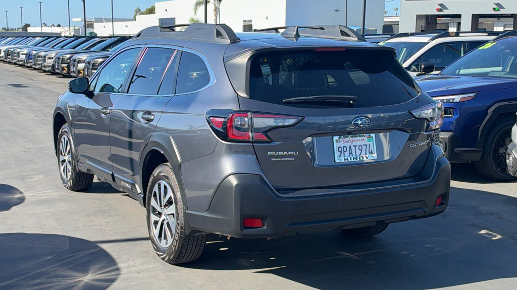 Certified 2025 Subaru Outback Premium AWD/4WD image 4