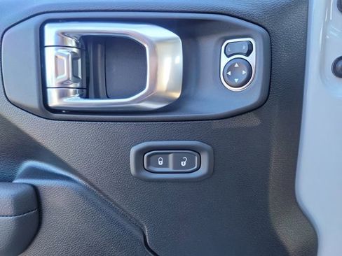 New 2026 Jeep Wrangler Willys AWD/4WD image 18