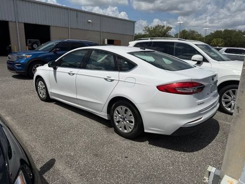 Used 2019 Ford Fusion S FWD image 9