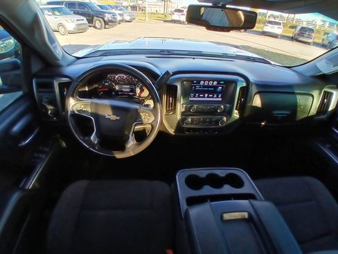 Used 2018 Chevrolet Silverado 2500 LT image 22