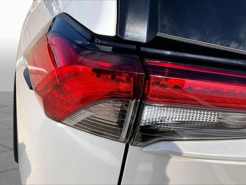 Used 2021 Toyota RAV4 XLE Premium FWD image 29
