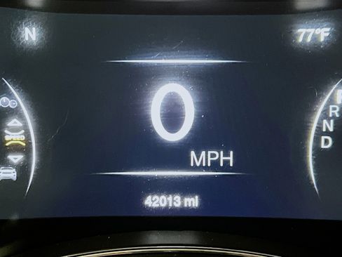 Used 2020 Jeep Grand Cherokee Altitude AWD/4WD image 8