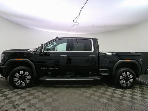 Used 2024 GMC Sierra 2500 Denali w/ Snow Plow Prep/Camper Package AWD/4WD image 6