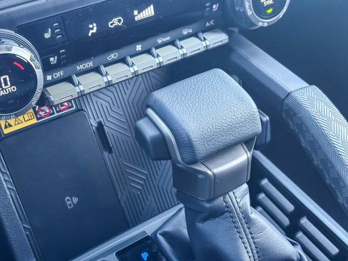 New 2026 Toyota 4Runner 4WD image 25